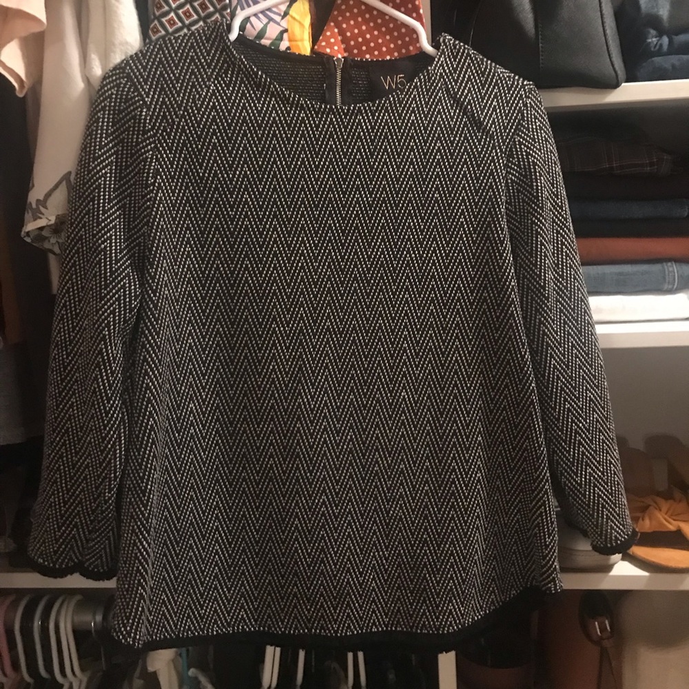 W5 black and white fringe top